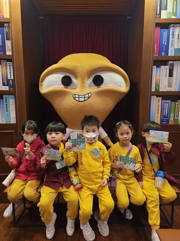 24-25年度K2及K3全日班參觀識碳館